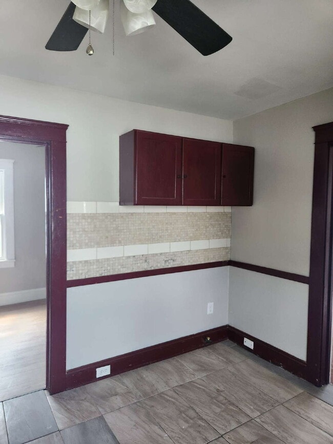 Building Photo - New Fridge & Stove Included!