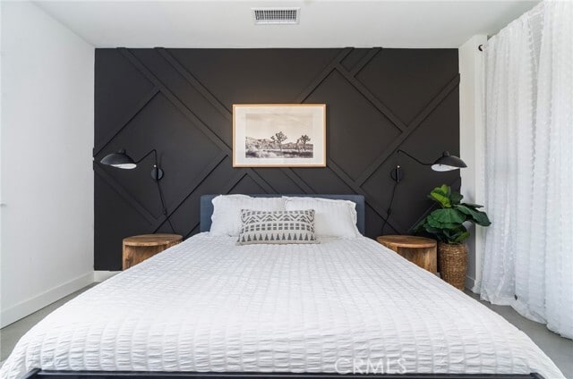 Building Photo - 61660 Valley View Dr