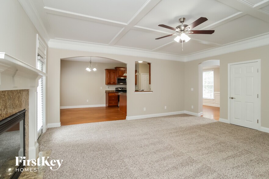 Building Photo - 522 S Fortune Way