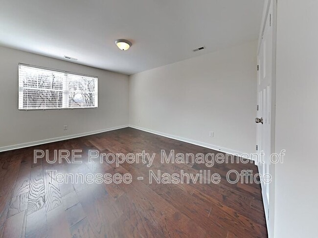 Building Photo - 303 Gatewood Ave