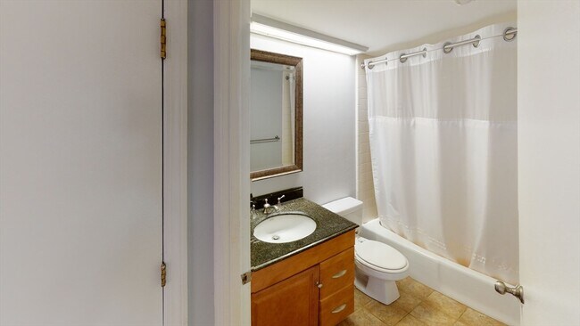 Building Photo - 85 Brainerd Rd