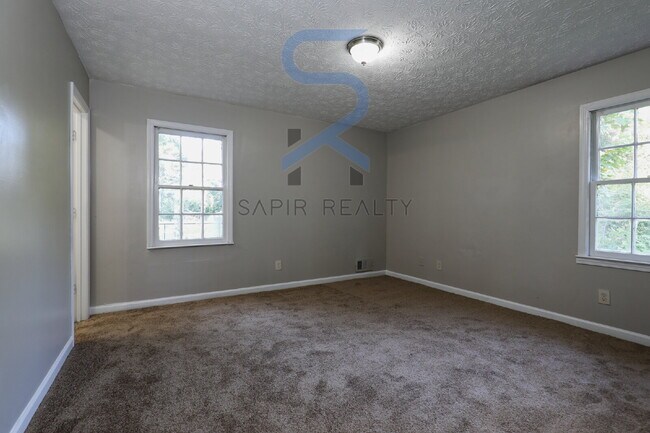 Building Photo - Move in before October 15th and get a $250...
