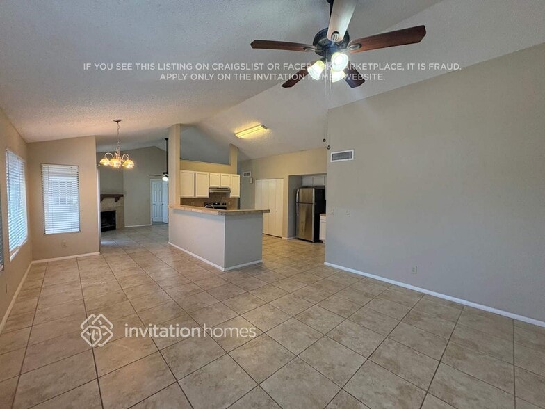 Building Photo - 13020 N 55th Dr