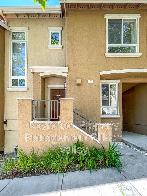 Building Photo - 3157 Regency Ave