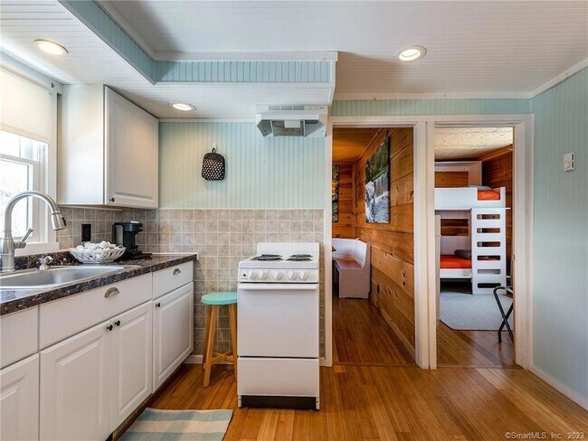 Building Photo - 6 Brunetto Grove