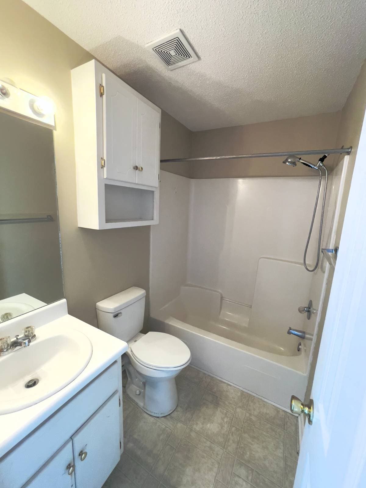 Building Photo - 125 S Springview Dr