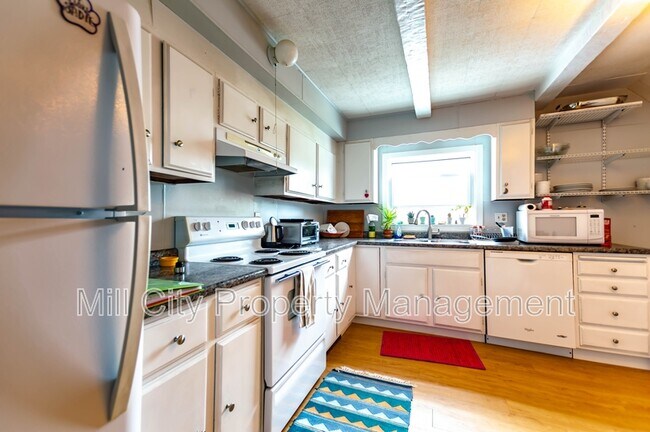 Primary Photo - 39 Prospect St