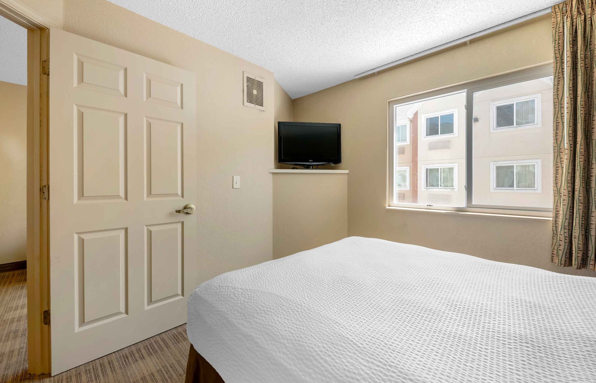 Building Photo - Furnished Studio-Fishkill - Route 9
