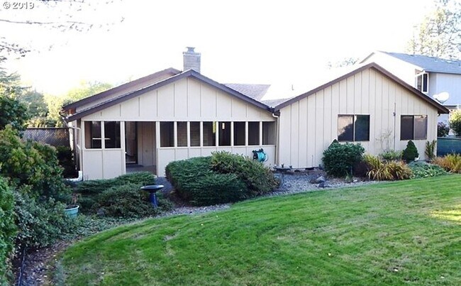 Building Photo - 13064 SE 130th Ave
