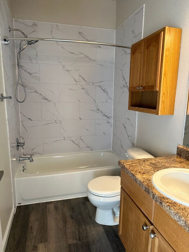 Building Photo - Spacious 3 bedroom townhome near Peterson ...