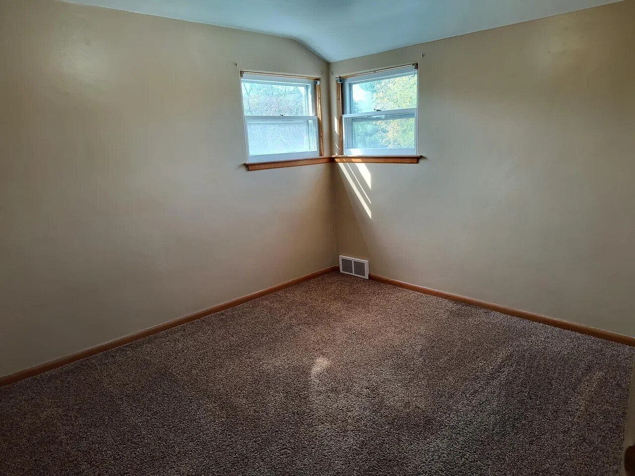 Building Photo - 1256 Arlington Ave