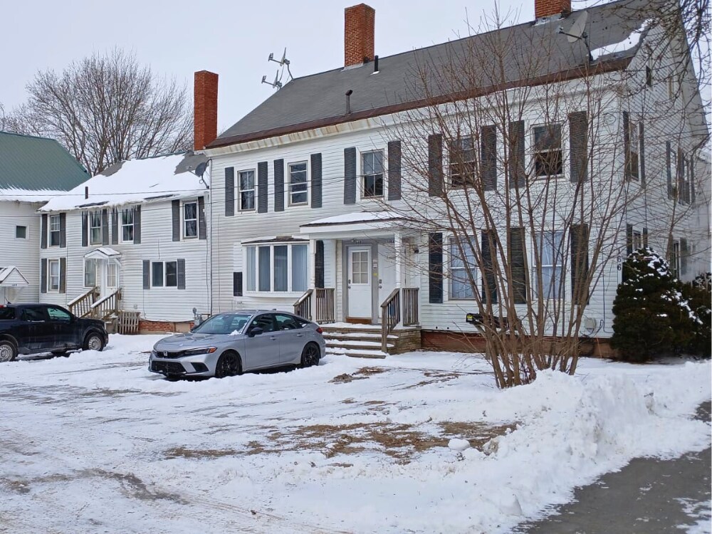 Exterior Image - 166 Essex St