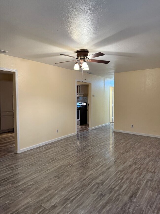 Building Photo - 2571 Plumas Arboga Rd