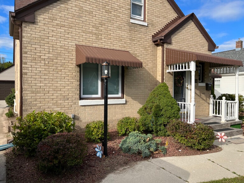 Building Photo - 1714 Waldo Blvd