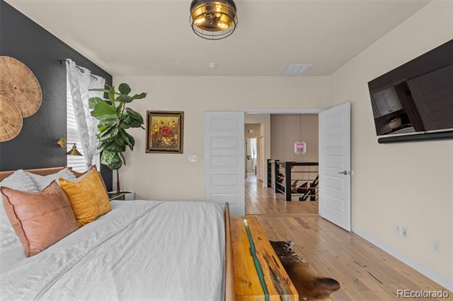 Building Photo - 2065 W 67th Pl