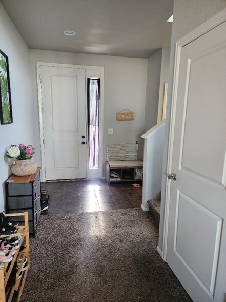 Building Photo - 60 Katsura Cir