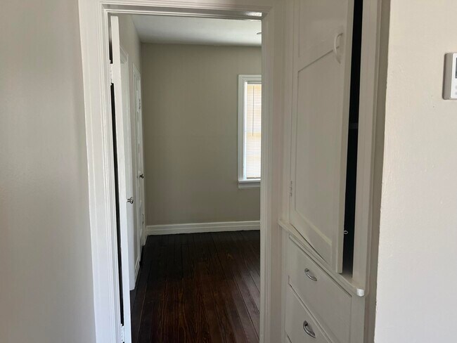 Building Photo - 2202 28th St