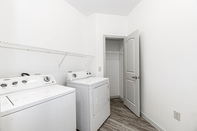 Building Photo - Limited-Time Incentive: 8 Weeks Free & $0 ...