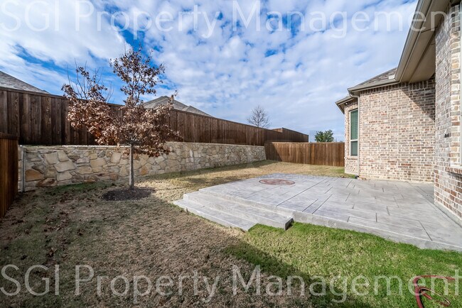 Building Photo - 4125 Sweet Birch Dr