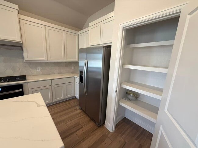 Building Photo - 4014 Colony Ln