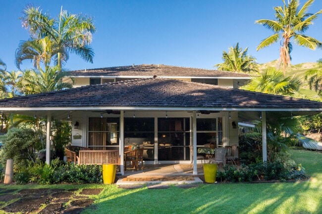 Building Photo - 1405 Mokulua Dr