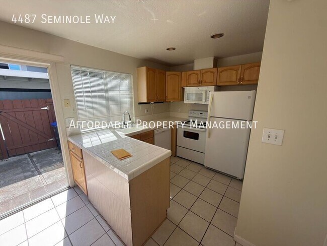 Building Photo - 4487 Seminole Way