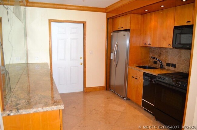 Building Photo - 1770 E Las Olas Blvd