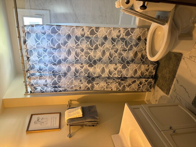 Building Photo - 601 Rumely St