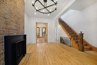 Building Photo - 295 Webster Ave