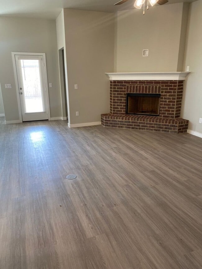 Building Photo - 4 bed 2 bath - Cooper ISD