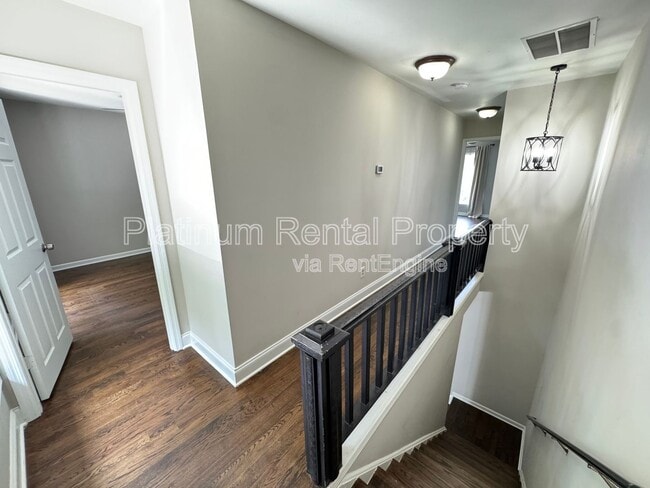 Building Photo - 17 Ivy Trail NE
