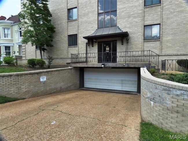 Building Photo - 4355 Maryland Ave