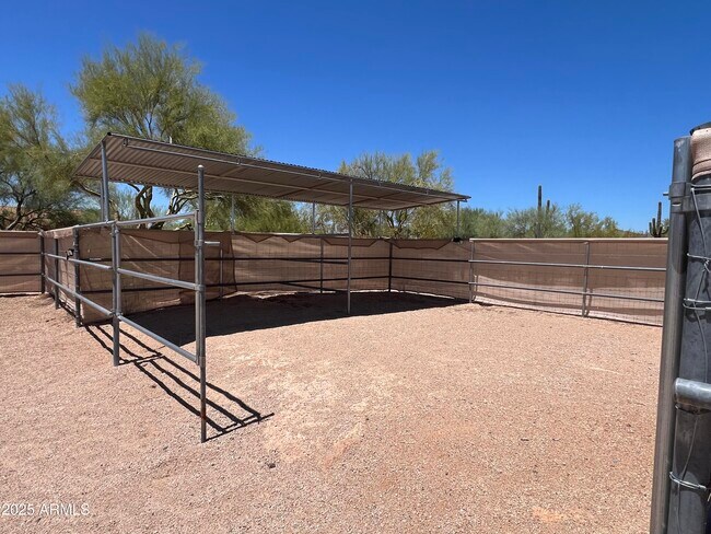 Building Photo - 4847 E Calle de Las Estrellas Rd