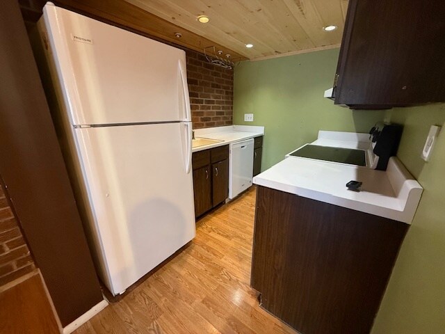 Building Photo - 2115 Penguin Ave