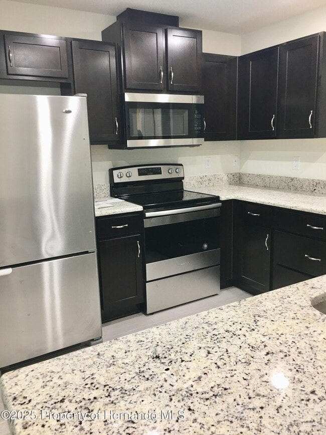 Building Photo - 5635 Pillar Ave