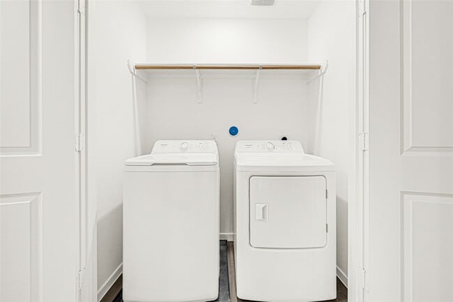 Building Photo - 2608 Shady Cedar Ct