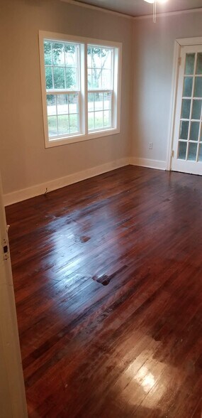 Building Photo - 4808 S Westhaven Dr