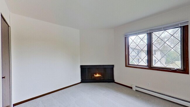 Building Photo - Renovated Upper 2 Bedroom 1.5 Bathroom Apartment is Available