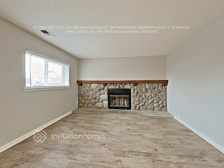 Building Photo - 21337 E Aberdeen Dr