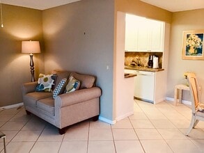 Building Photo - 4008 Cornwall A