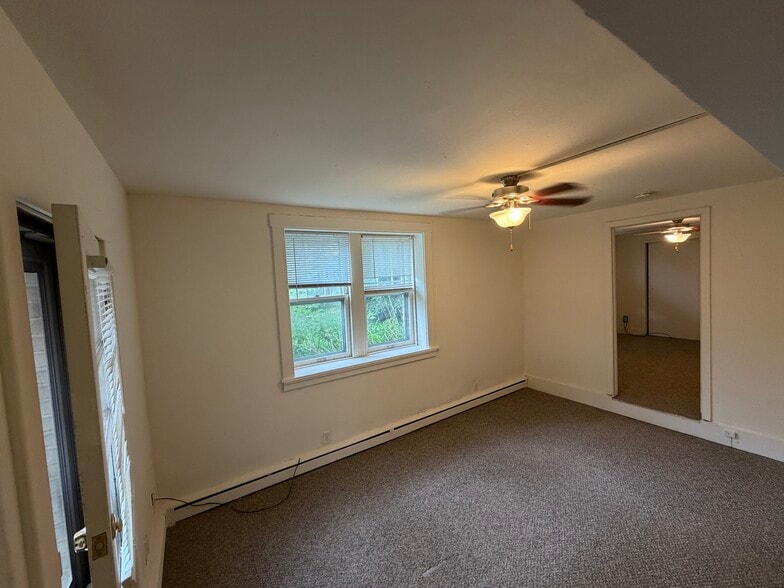 Building Photo - 125 E Gorham St