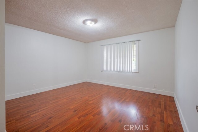 Building Photo - 6933 Fallbrook Ave