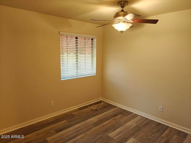 Building Photo - 8428 E Malcomb Dr