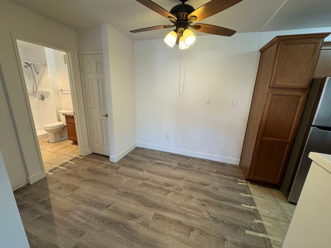Building Photo - Villa Montevina 2 Bedroom Condo