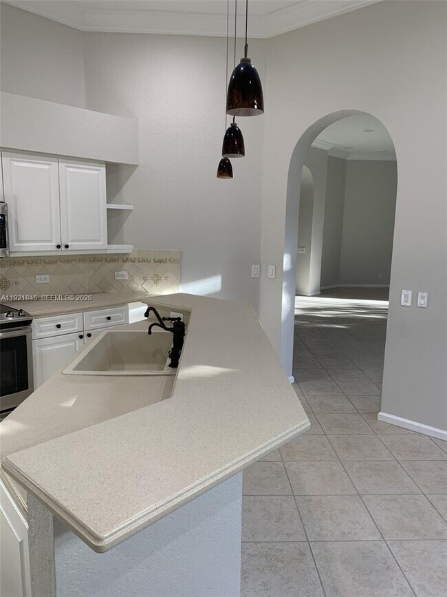 Building Photo - 2518 Bay Pointe Ct