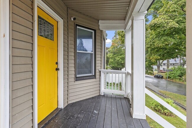 Building Photo - 27-29 Chadwick St