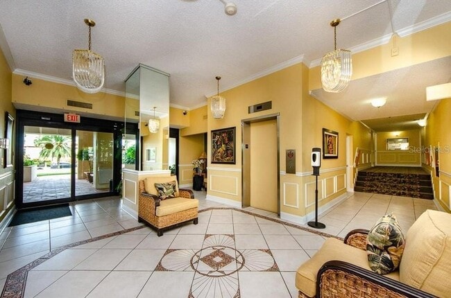 Building Photo - 830 S Gulfview Blvd