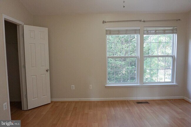 Building Photo - 20601 Duck Pond Pl