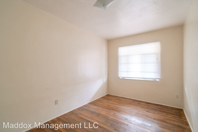 Building Photo - 510 Adams St NE