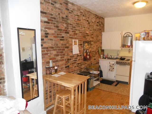 Building Photo - 40 Anderson St